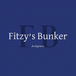 Fitzy's Bunker - Modern Beach Apartment